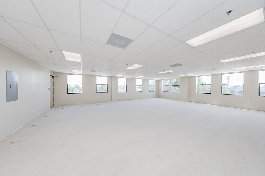 More Photos Of 1320 E Las Tunas Dr, San Gabriel Medical For Lease
