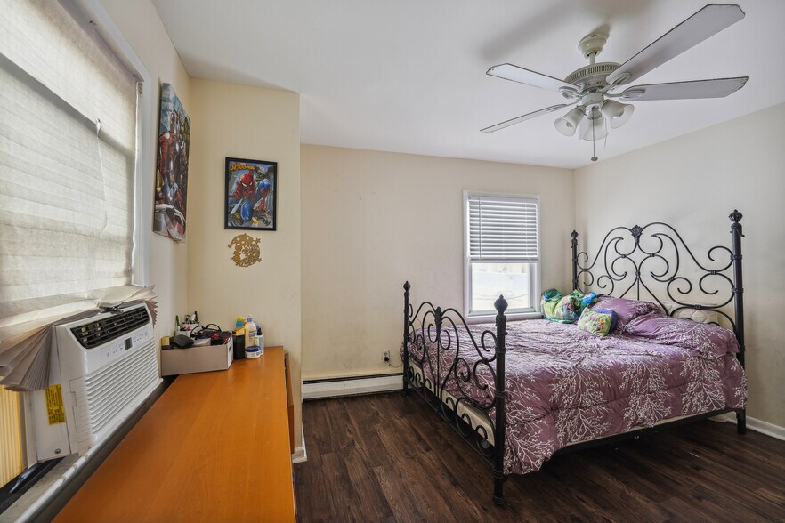 More Photos Of 147 Chestnut St, Roselle Park Storefront Retail Residential For Sale