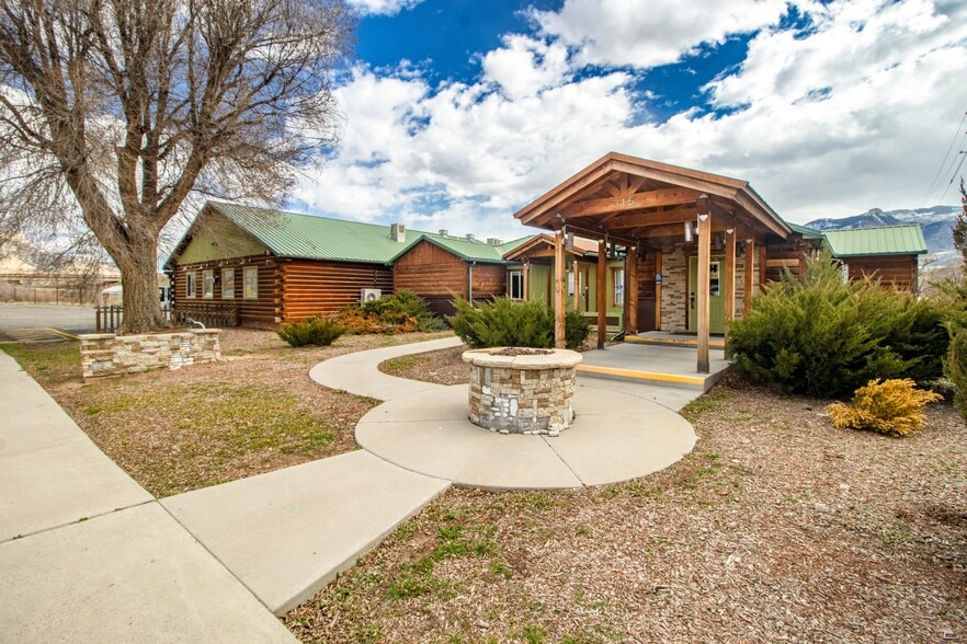 Primary Photo Of 315 E 1st St, Parachute Freestanding For Sale