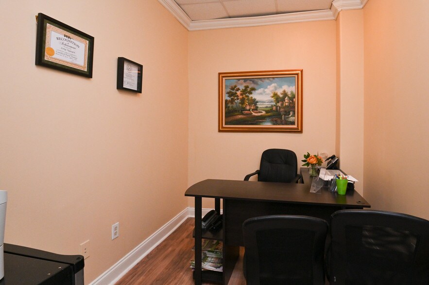 More Photos Of 2715 Fannin St, Houston Medical For Sale