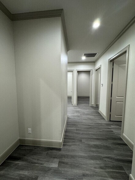 More Photos Of 17138 N Eldridge Pky, Tomball Medical For Sale