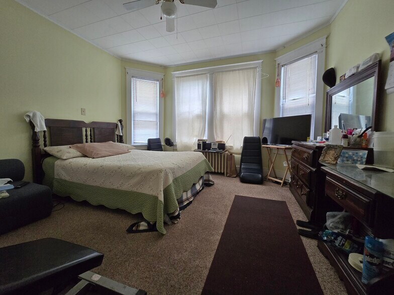 More Photos Of 60-62 Mill St, Newton Apartments For Sale