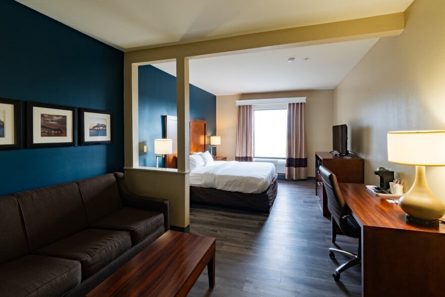 More Photos Of 2949 Varsity St, Baton Rouge Hotel For Sale