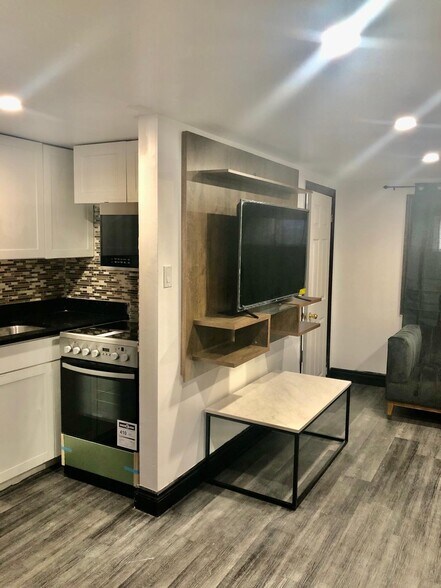 More Photos Of 85 Wilson St, Hamilton Apartments For Sale