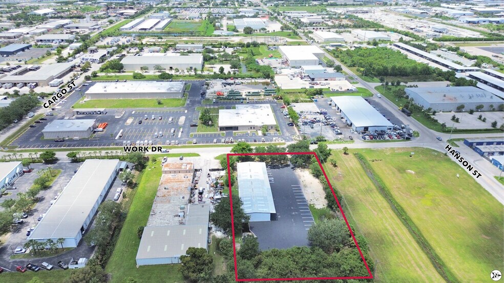 More Photos Of 3526 Work Dr, Fort Myers Warehouse For Lease