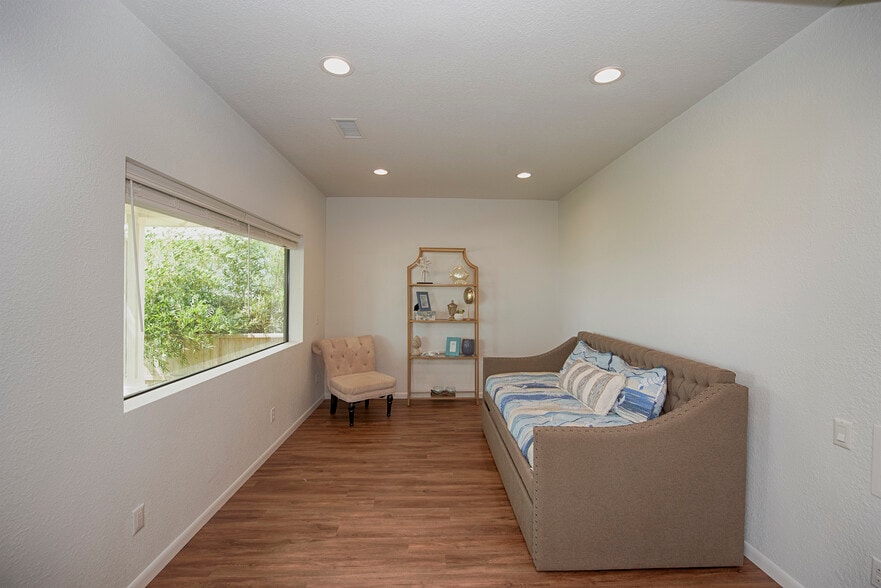 More Photos Of 3821 Nasa Pky, El Lago Lodge Meeting Hall For Sale