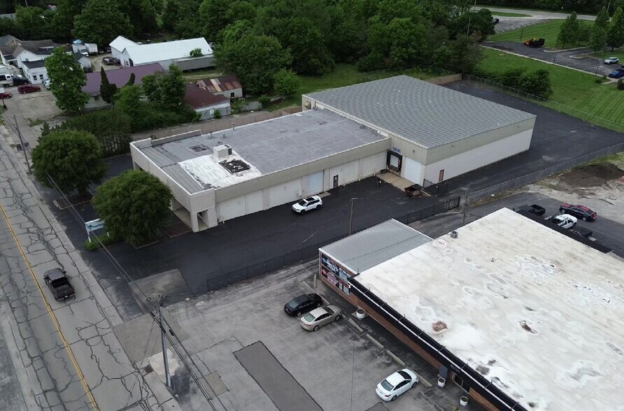 More Photos Of 1225 W Main St, Wilmington Warehouse For Sale