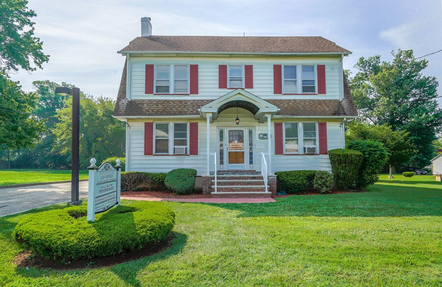 More Photos Of 142 Oak Tree Ave, South Plainfield Office For Lease