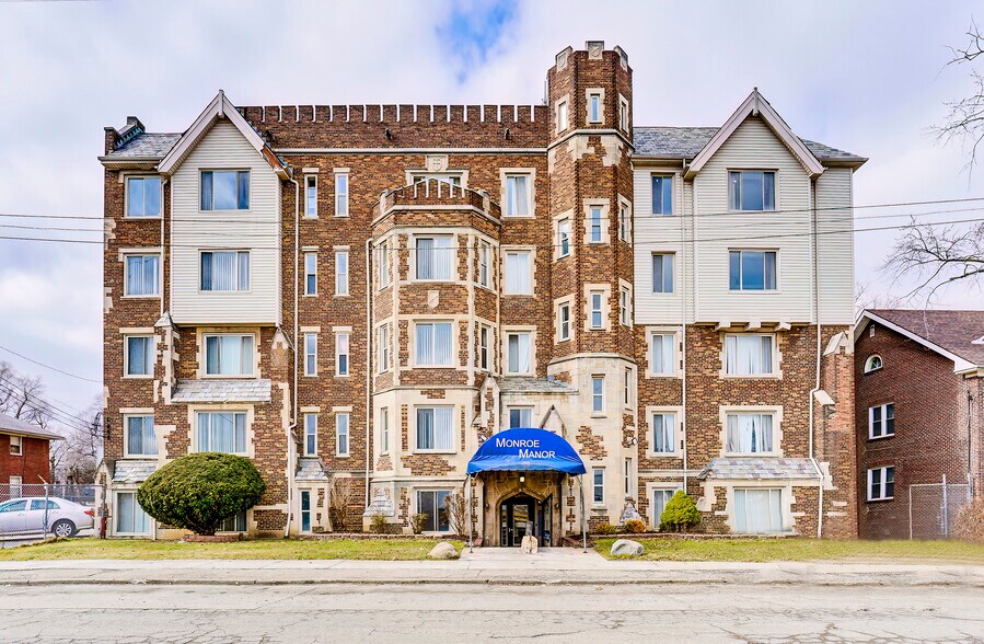 More Photos Of , Pontiac Multifamily For Sale