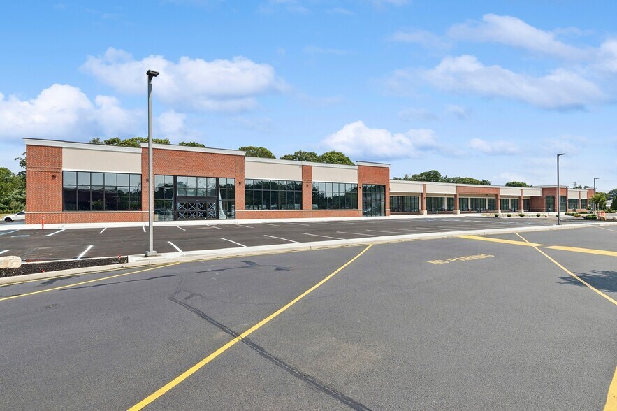 More Photos Of 1707-1759 Middle Country Rd, Centereach Unknown For Lease