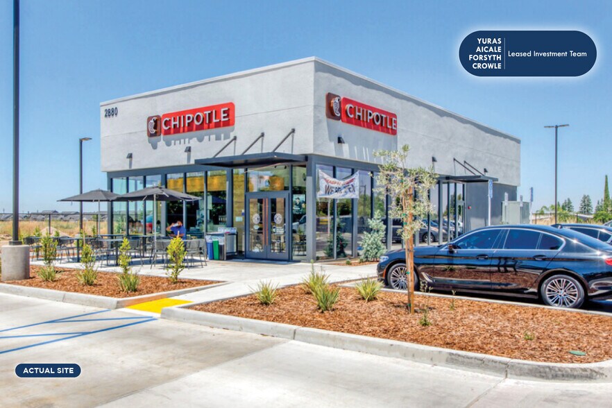 Primary Photo Of 2880 Jensen Ave, Sanger Fast Food For Sale