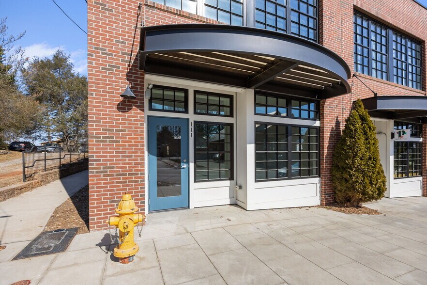More Photos Of 315 Haywood Rd, Asheville Storefront Retail Residential For Sale