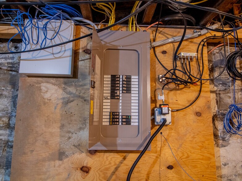 More Photos Of 1001-1005 Ann Ave, Saint Louis Apartments For Sale