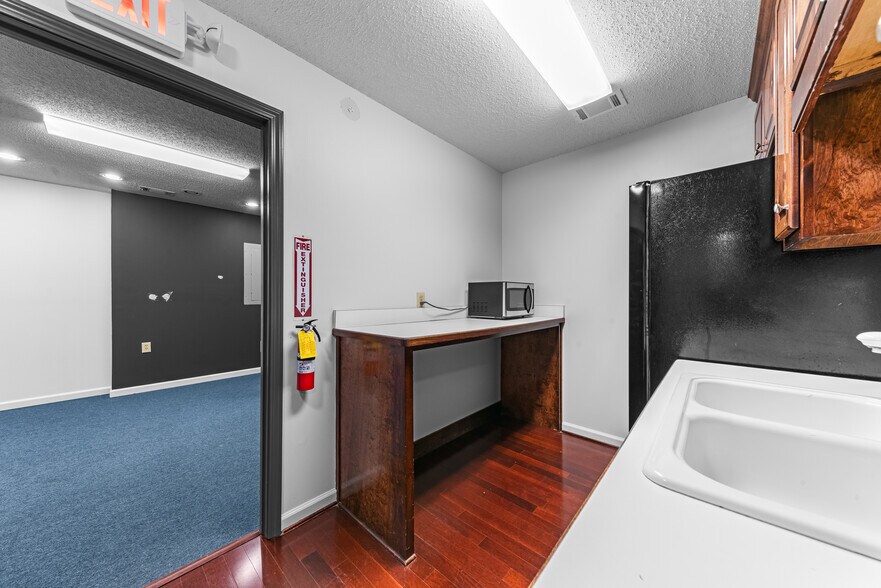 More Photos Of 741 Harry McCarty Rd, Bethlehem Light Distribution For Lease