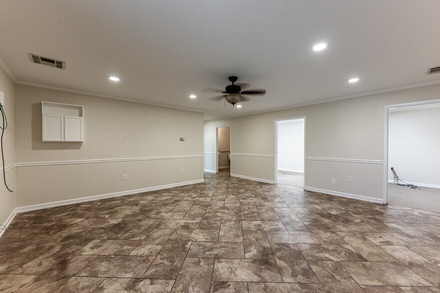 More Photos Of , Huntsville General Retail For Sale