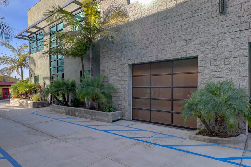 More Photos Of 130 Lomita St, El Segundo Research And Development For Lease