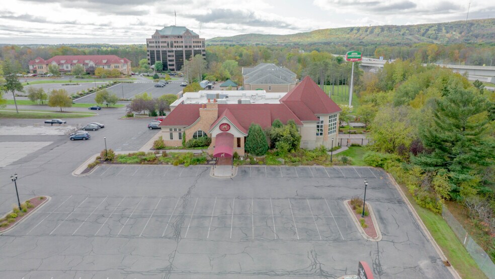 More Photos Of 2305 Sherman St, Wausau General Retail For Sale