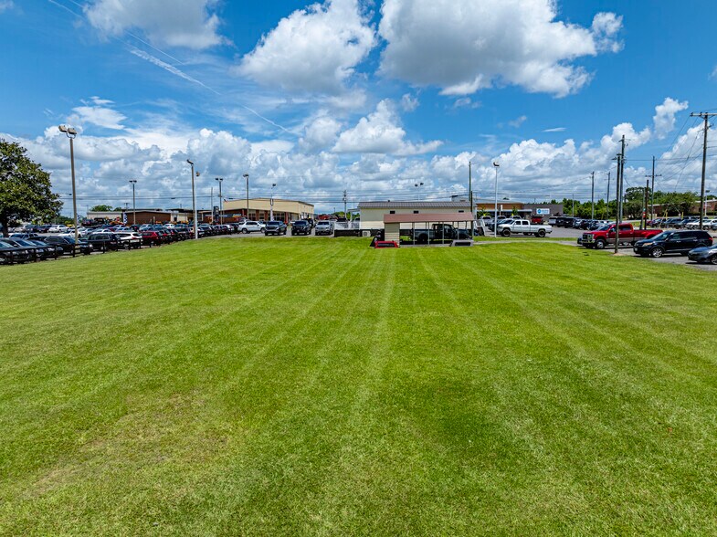More Photos Of 1802 US 82 W, Tifton Land For Sale