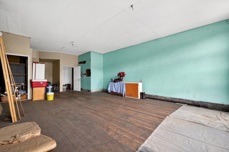 More Photos Of 210 E 5th Ave, Tarentum Office For Sale