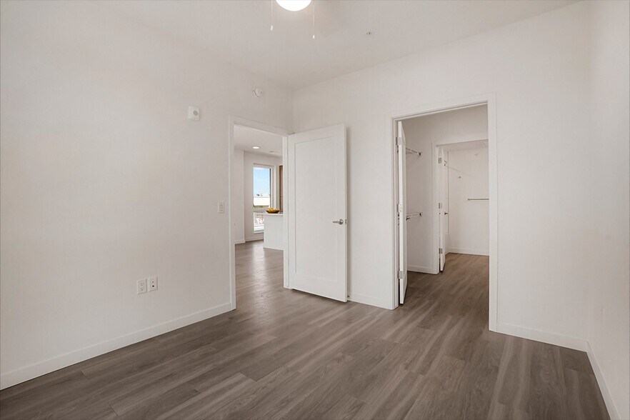 More Photos Of 1040 Santa Fe Dr, Denver Apartments For Lease