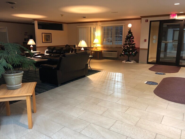 More Photos Of 210 N 2nd Ave, Sheldon Hotel For Sale