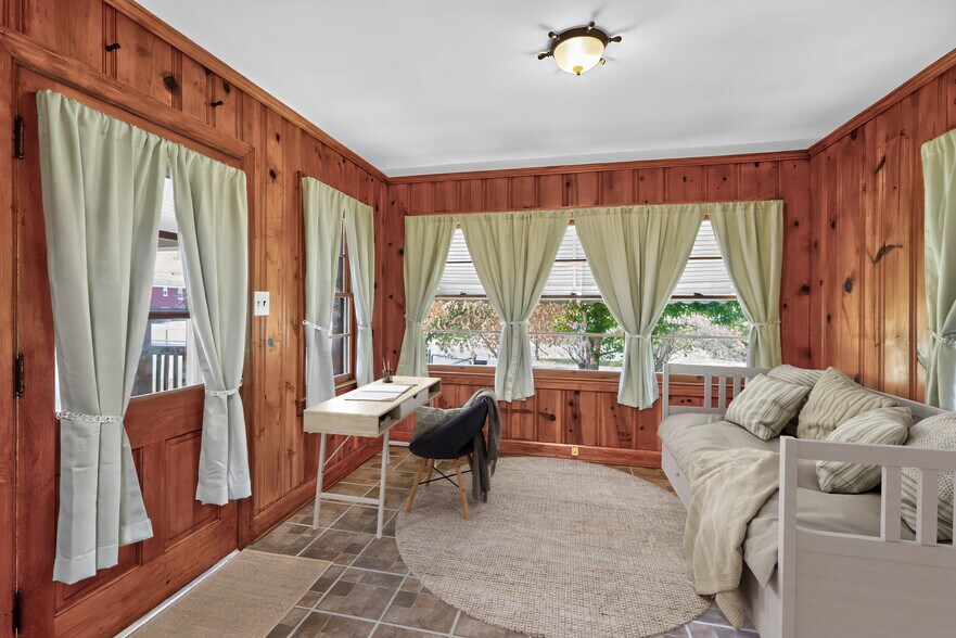 More Photos Of 43 Highway 433, Mackville Flex For Sale