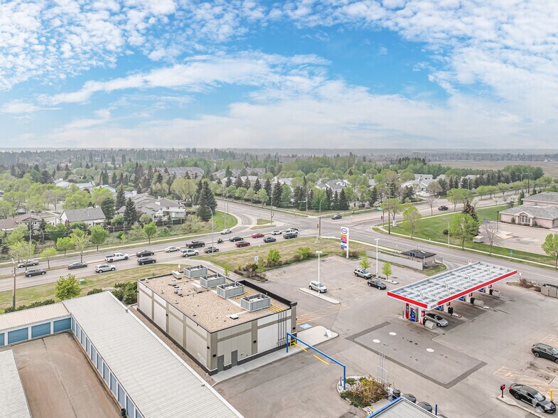 More Photos Of 275 Carnegie Dr, St. Albert Storefront For Lease