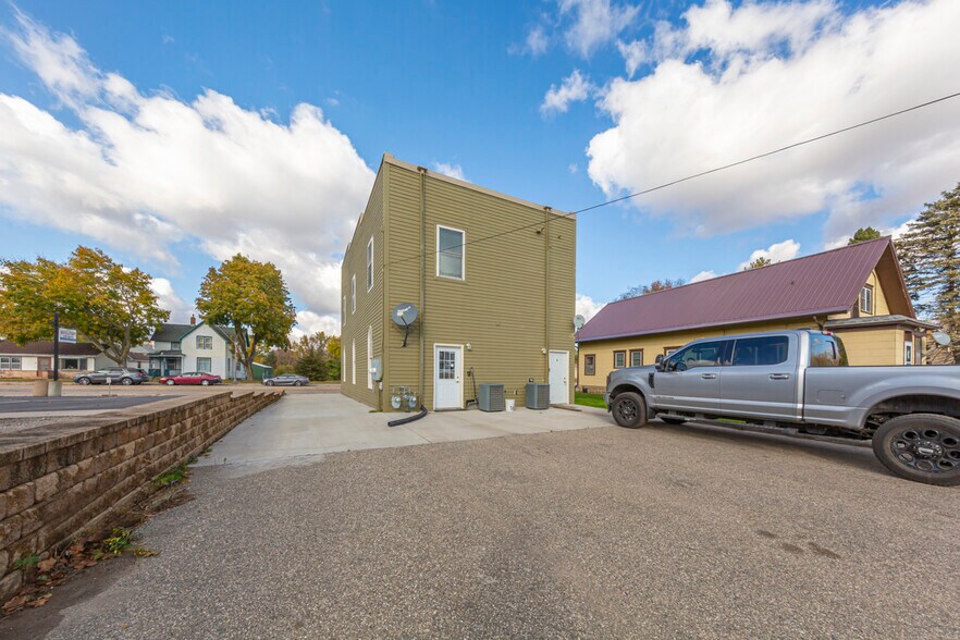 More Photos Of 305 Main St, Henderson Storefront Retail Residential For Sale