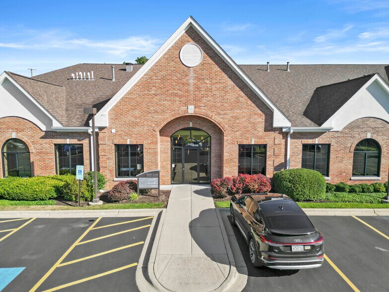 More Photos Of 6475 Washington St, Gurnee Office For Sale