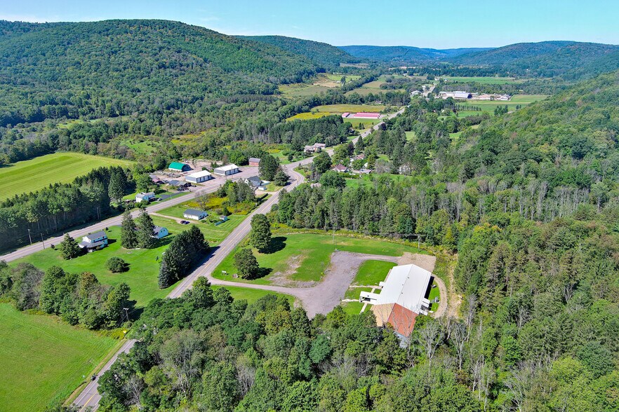 More Photos Of 4250 N State St, Salamanca Freestanding For Sale