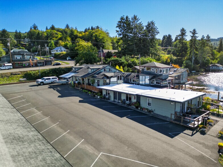 More Photos Of 580 Marine Dr, Wheeler Hotel For Sale