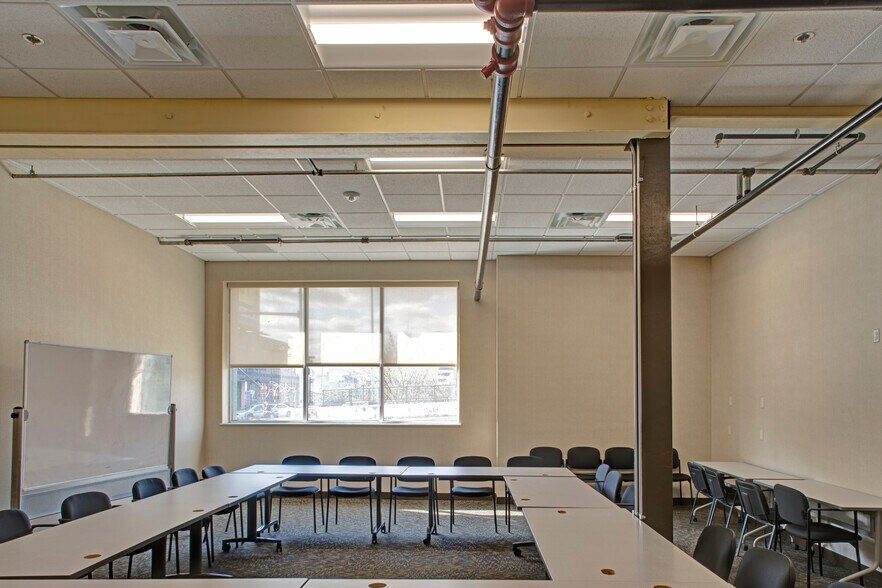 More Photos Of 1900 N Howard St, Baltimore Loft Creative Space For Lease