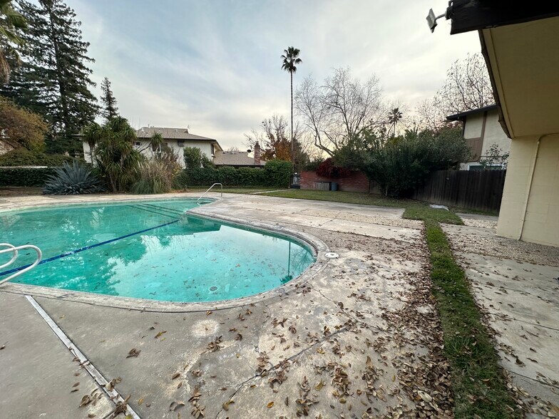 More Photos Of 834 Cathedral ct, Sacramento Land For Sale