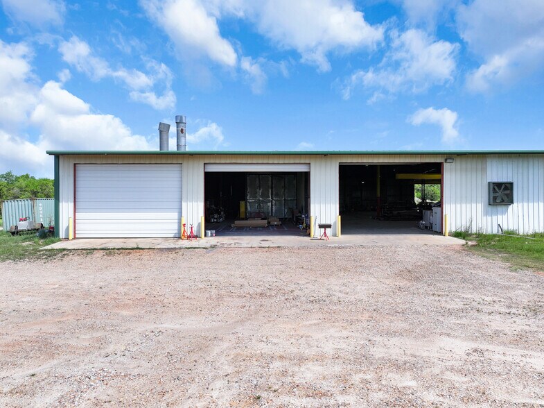 More Photos Of 14733 E State Hwy 11, Como Warehouse For Sale