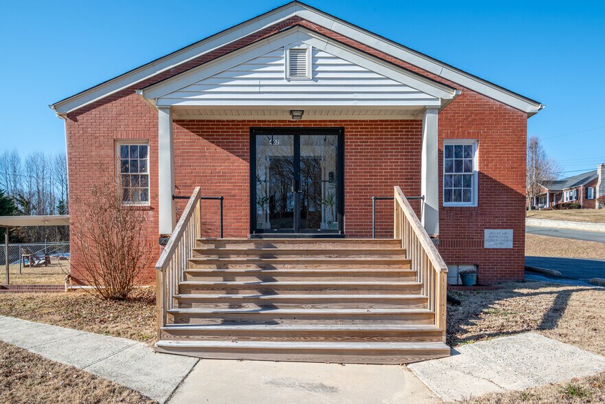 Primary Photo Of 402 Worth St, Mount Airy Religious Facility For Sale