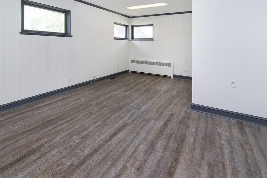 More Photos Of 318 S South St, Gastonia Office For Lease