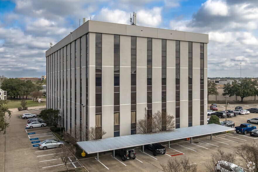 More Photos Of 8203 Willow Place Dr S, Houston Office For Lease