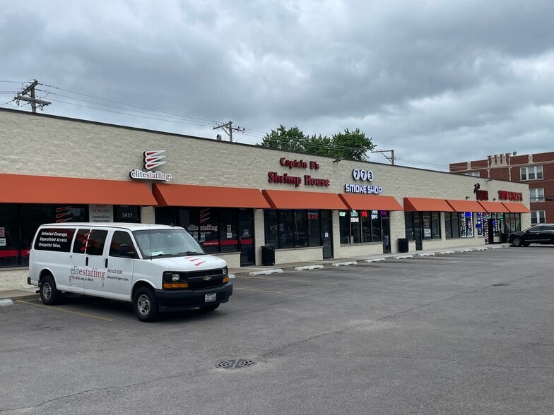 More Photos Of 5633-5647 W Roosevelt Rd, Cicero Freestanding For Sale