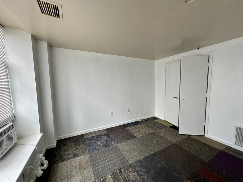 More Photos Of 8612 Halls Ferry Rd, Saint Louis Apartments For Sale