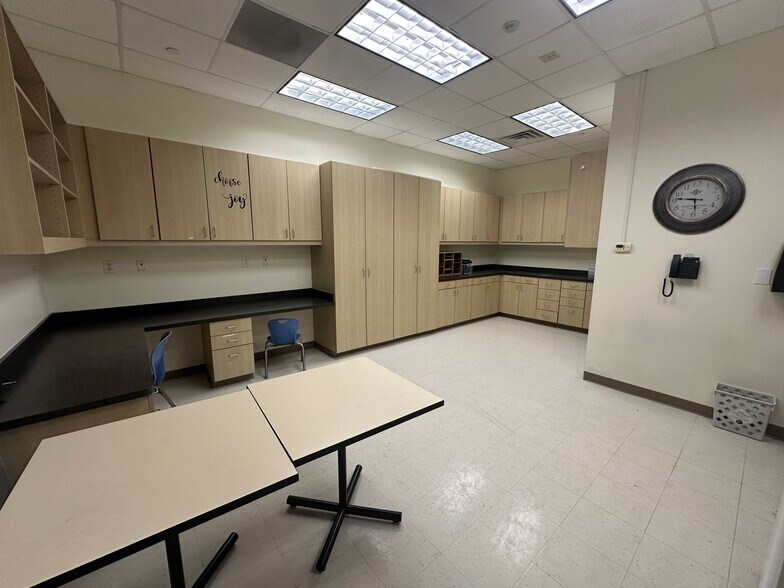 More Photos Of 300 Randol Mill Ave, Southlake Daycare Center For Sale