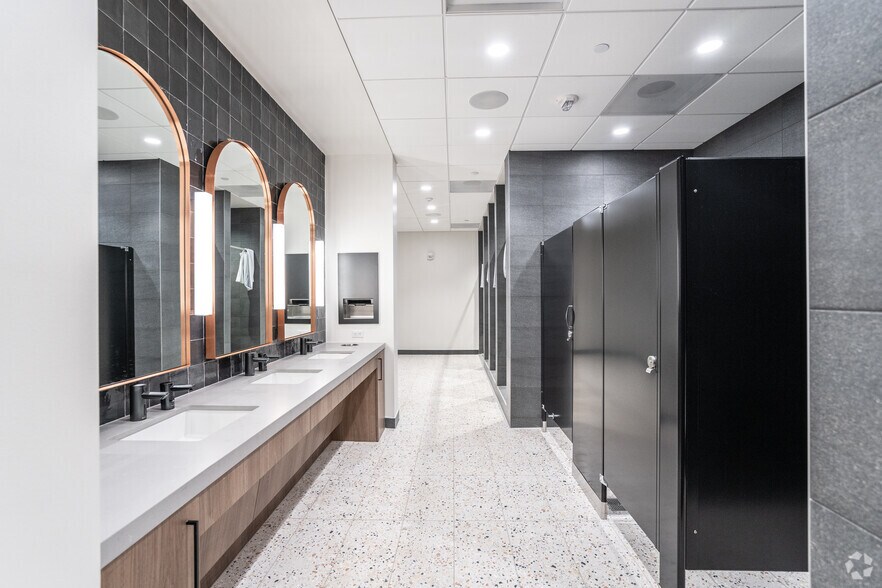 More Photos Of 1900 W Kirkwood Blvd, Southlake Office For Lease