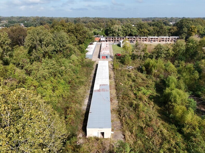 More Photos Of 101 Martinez Dr, Monroe Self Storage For Sale