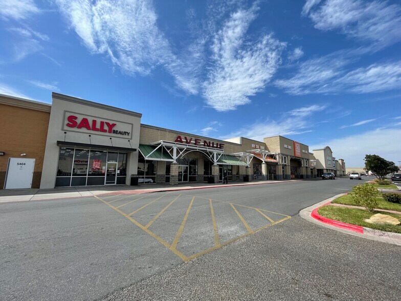 More Photos Of 5404-5506 San Bernardo Ave, Laredo Unknown For Lease