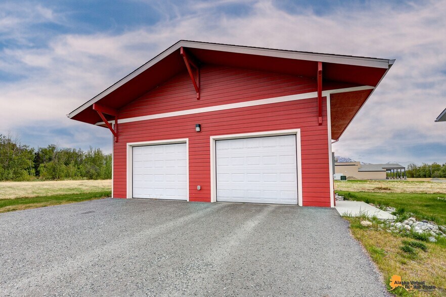 More Photos Of 1075 S Inner Springer Loop, Palmer Industrial For Sale