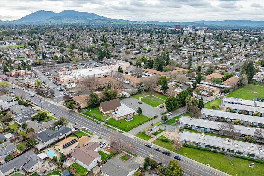 More Photos Of 2451 Olivera Rd, Concord Apartments For Sale
