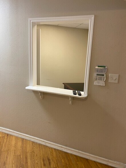 More Photos Of 1011 Santa Fe St, Corpus Christi Office For Sale