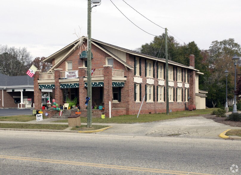 More Photos Of 214 W Broad St, Elizabethtown Office For Sale