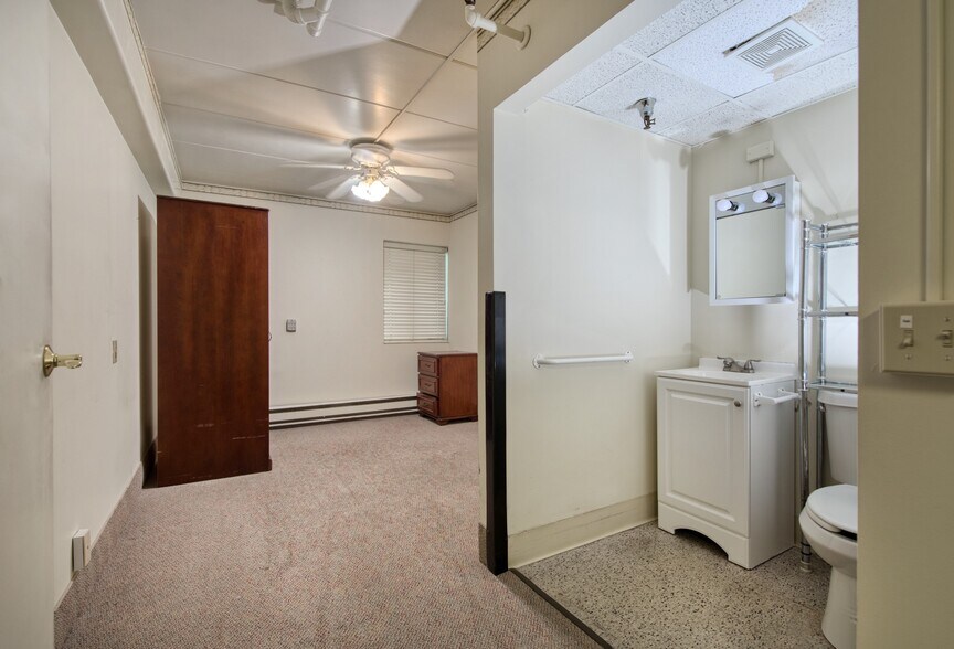 More Photos Of 1500 McKinley Ave, Niles Assisted Living For Sale