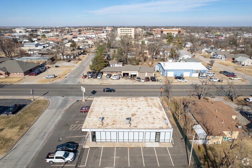 More Photos Of 6530-6534 NW 36th St, Bethany Storefront Retail Office For Lease