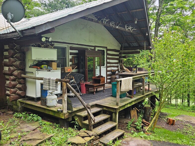 More Photos Of 853 Fairview Rd, Howard Apartments For Sale